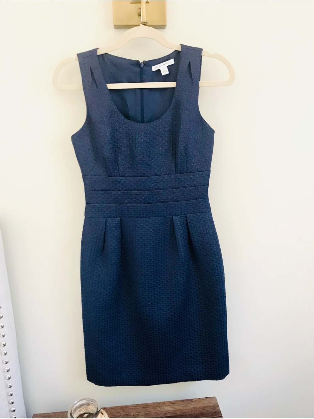 Banana Republic Navy Sleeveless Dress with Pleated Belt line Sz 0